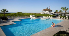 All-New at Famous Ocean Creek w Oceanfront Pool Beach Access